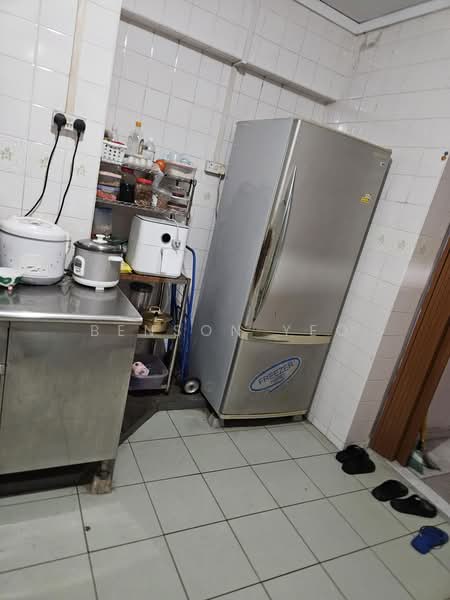 360 Tampines Street 34, 360 Tampines Street 34, 4 Bedrooms, 1,345 sqft, HDB Flat For Rent, by Benson Yeo, 500195748 - Kitchen - PropertyGuru.com.sg
