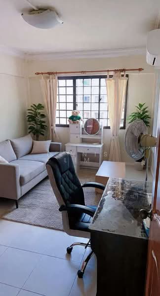 840 Woodlands Street 82, 840 Woodlands Street 82, 3 Bedrooms, 1,119 sqft, HDB Flat For Sale, by Dennis Lim, 500195749 - Study - PropertyGuru.com.sg