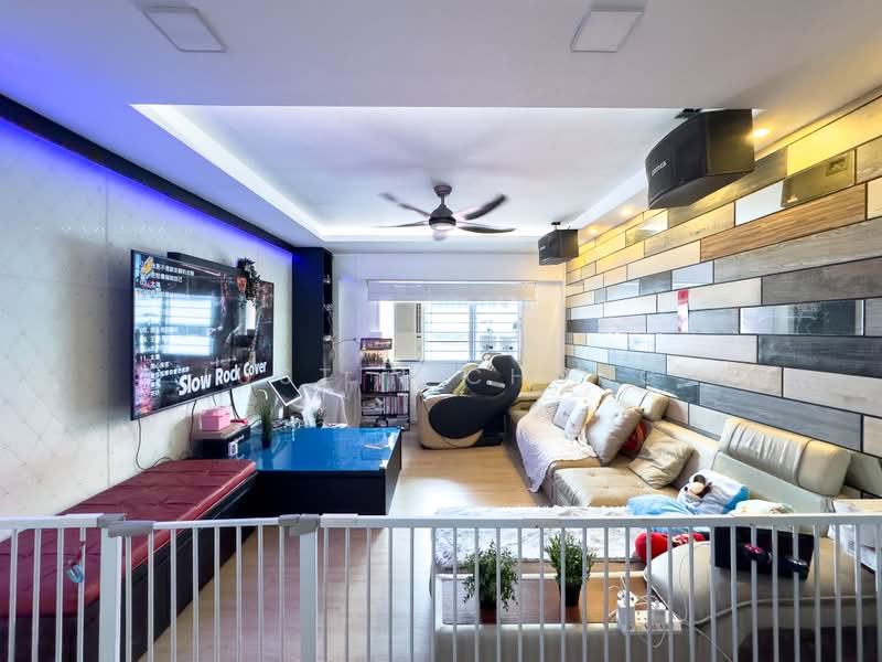 390 Yishun Avenue 6, 390 Yishun Avenue 6, 3 Bedrooms, 1,119 sqft, HDB Flat For Sale, by Justin Chong, 500195753 - Living Room - PropertyGuru.com.sg