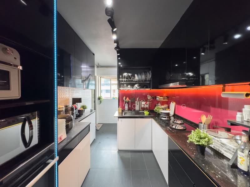 390 Yishun Avenue 6, 390 Yishun Avenue 6, 3 Bedrooms, 1,119 sqft, HDB Flat For Sale, by Justin Chong, 500195753 - Kitchen - PropertyGuru.com.sg