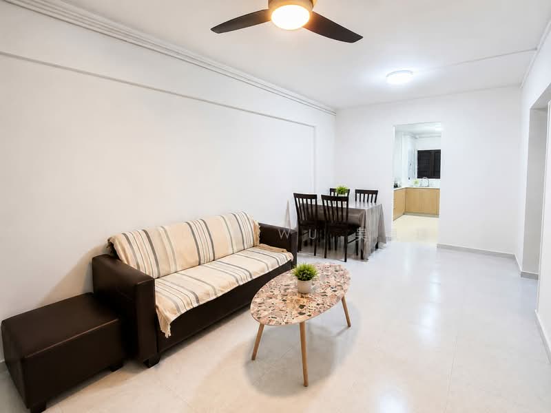 585 Ang Mo Kio Avenue 3, 585 Ang Mo Kio Avenue 3, 2 Bedrooms, 721 sqft, HDB Flat For Sale, by Nicole Wu 吴佩瑾, 500195757 - Living Room - PropertyGuru.com.sg