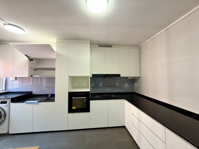 842F Tampines Street 82, 842F Tampines Street 82, 4 Bedrooms, 1,432 sqft, HDB Flat For Rent, by JACKIE TAN, 500195762 - Kitchen - PropertyGuru.com.sg