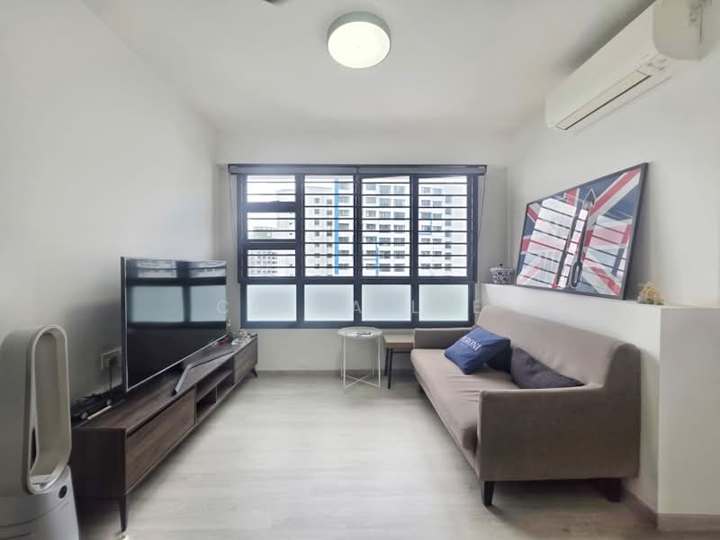 333B Yishun Riverwalk, 333B Yishun Street 31, 2 Bedrooms, 721 sqft, HDB Flat For Sale, by Clara Lee, 500195793 - Living Room - PropertyGuru.com.sg