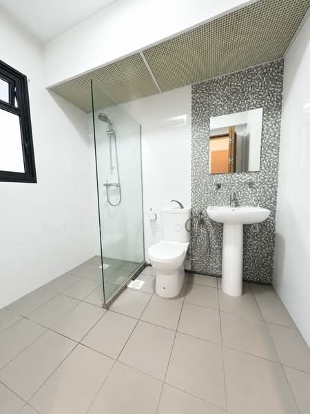104A Bidadari Park Drive, 104A Bidadari Park Drive, 3 Bedrooms, 1,001 sqft, HDB Flat For Sale, by Stevenson Ho, 500195822 - Bathroom - PropertyGuru.com.sg