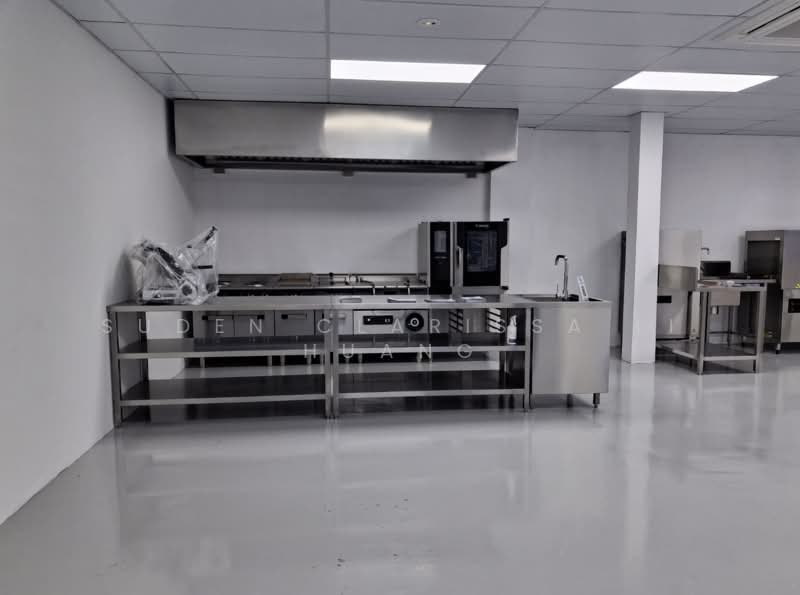 KA Foodlink, 171 Kampong Ampat, 2,529 sqft, Light Industrial (B1) For Rent, by Suden Clarissa Li Huang, 500195823 - Kitchen - CommercialGuru.com.sg
