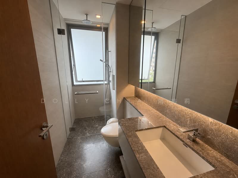 Hilltops, 99 Cairnhill Circle, 3 Bedrooms, 1,550 sqft, Condominium For Sale, by Dolly Chia 谢梅莉, 500195826 - Bathroom - PropertyGuru.com.sg