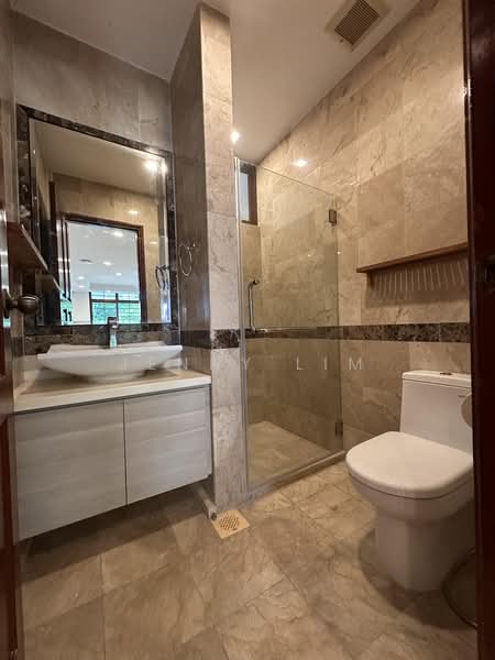 The Riverina, 33 Riverna Walk, 6 Bedrooms, 3,200 sqft, Terraced House For Rent, by Jenny Lim, 500195827 - Bathroom - PropertyGuru.com.sg