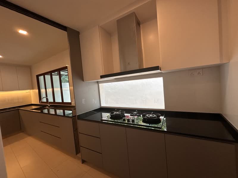 The Riverina, 33 Riverna Walk, 6 Bedrooms, 3,200 sqft, Terraced House For Rent, by Jenny Lim, 500195827 - Kitchen - PropertyGuru.com.sg