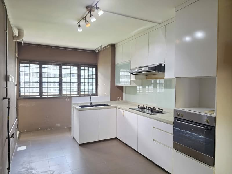9 Gloucester Road, 9 Gloucester Road, 3 Bedrooms, 980 sqft, HDB Flat For Sale, by Alison Lee, 500195829 - Kitchen - PropertyGuru.com.sg