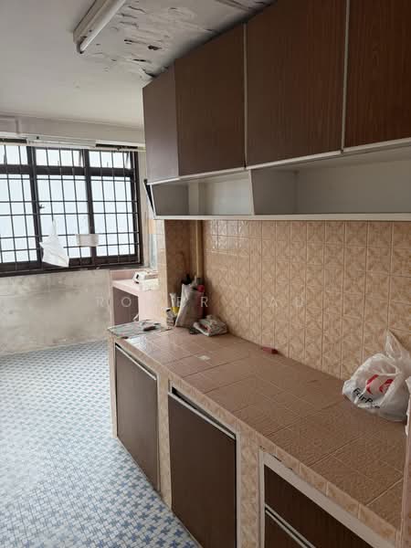 95 Old Airport Road, 95 Old Airport Road, 2 Bedrooms, 603 sqft, HDB Flat For Sale, by Roger Lau, 500195831 - Kitchen - PropertyGuru.com.sg