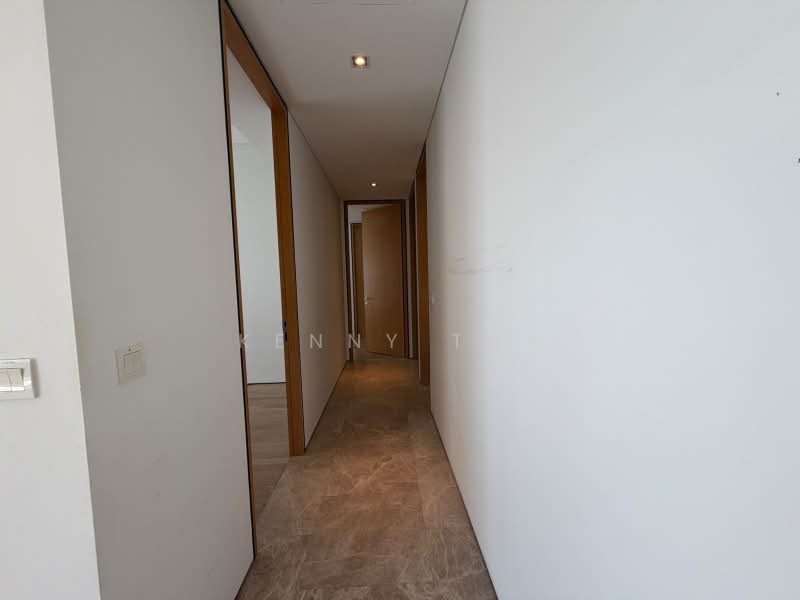 The Laurels @ Cairnhill Road, 38 Cairnhill Road, 3 Bedrooms, 1,313 sqft, Condominium For Rent, by Kenny Tay, 500195837 - Corridor - PropertyGuru.com.sg