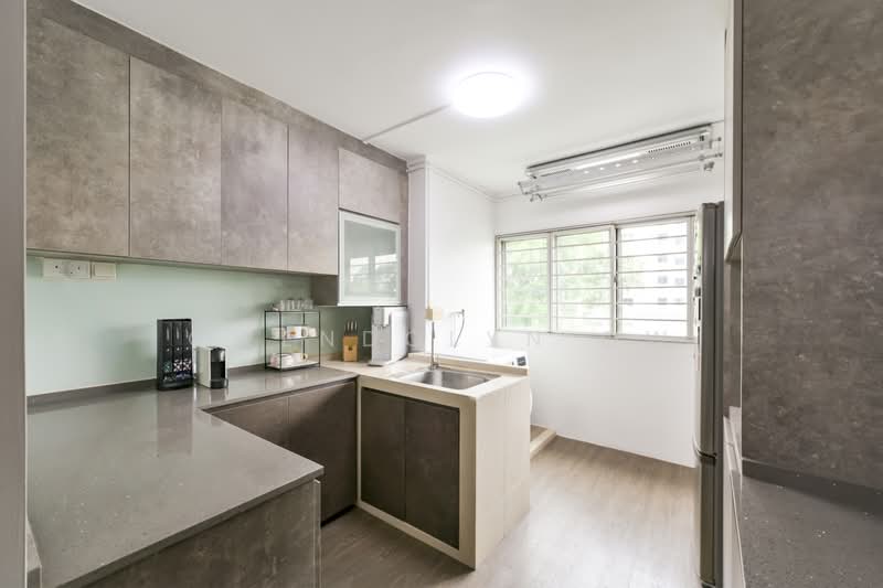 434 Clementi Avenue 3, 434 Clementi Avenue 3, 2 Bedrooms, 721 sqft, HDB Flat For Sale, by Gwendolyn Ow, 500195840 - Kitchen - PropertyGuru.com.sg