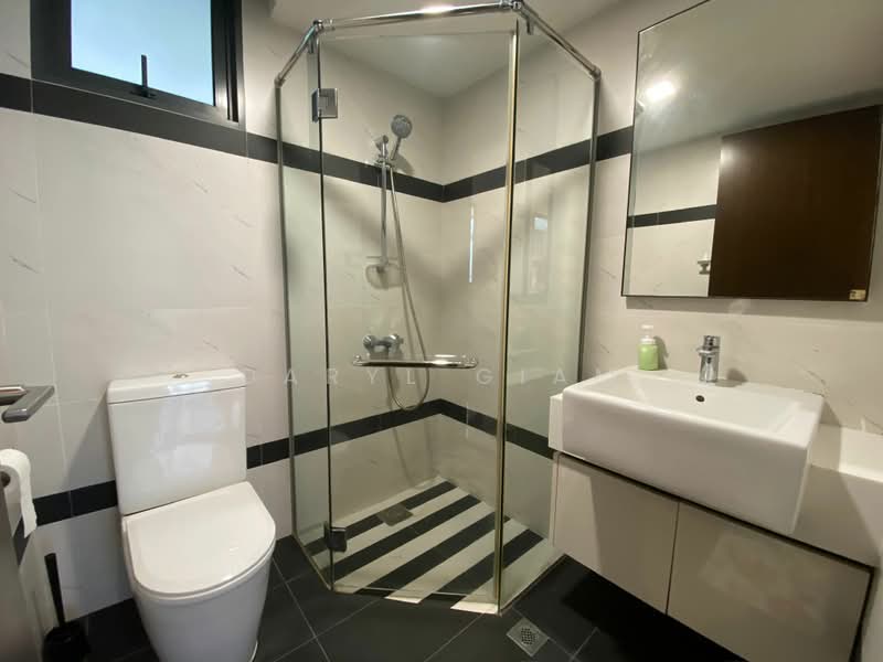 Symphony Suites, 1 Yishun Close, Room Rental, 120 sqft, Condominium For Rent, by Daryl Giam, 500195854 - Bathroom - PropertyGuru.com.sg
