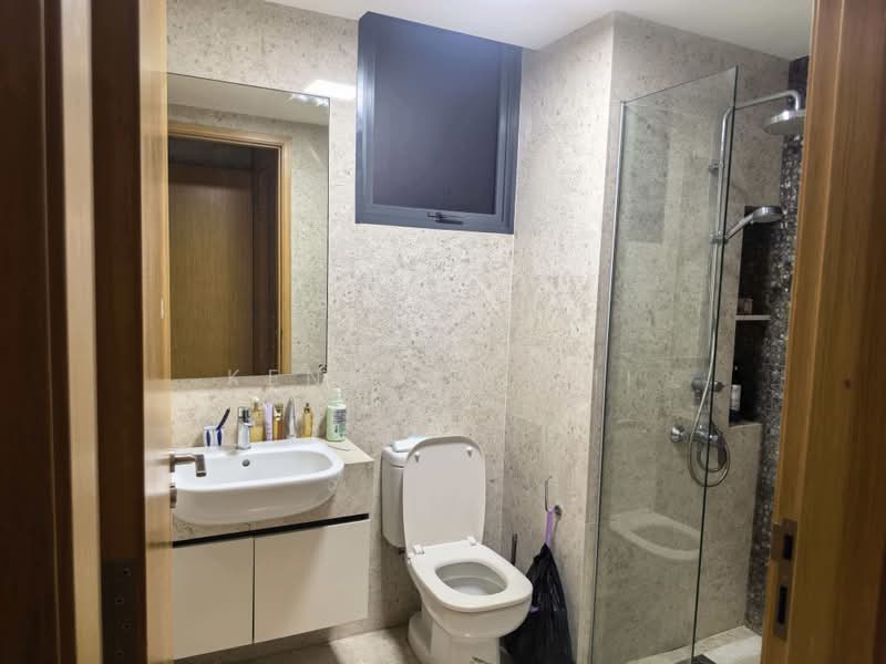 La Fiesta, 58 Sengkang Square, 3 Bedrooms, 1,195 sqft, Condominium For Rent, by Kenneth Shi, 500195878 - Bathroom - PropertyGuru.com.sg