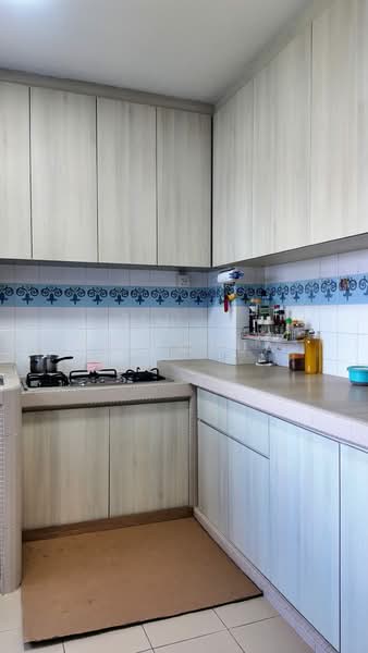 122 Pasir Ris Street 11, 122 Pasir Ris Street 11, Room Rental, 150 sqft, HDB Flat For Rent, by Afe Chua, 500195879 - Kitchen - PropertyGuru.com.sg