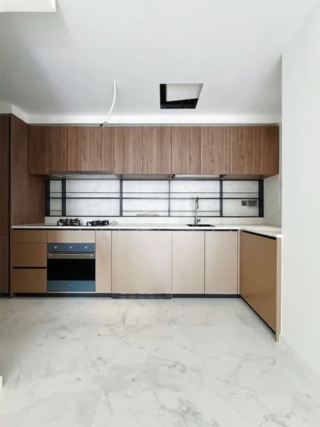 Sceneca Residence, 28 Tanah Merah Kechil Link, 3 Bedrooms, 904 sqft, Condominium For Sale, by Joyce Lye Hui Xin, 500195881 - Kitchen - PropertyGuru.com.sg