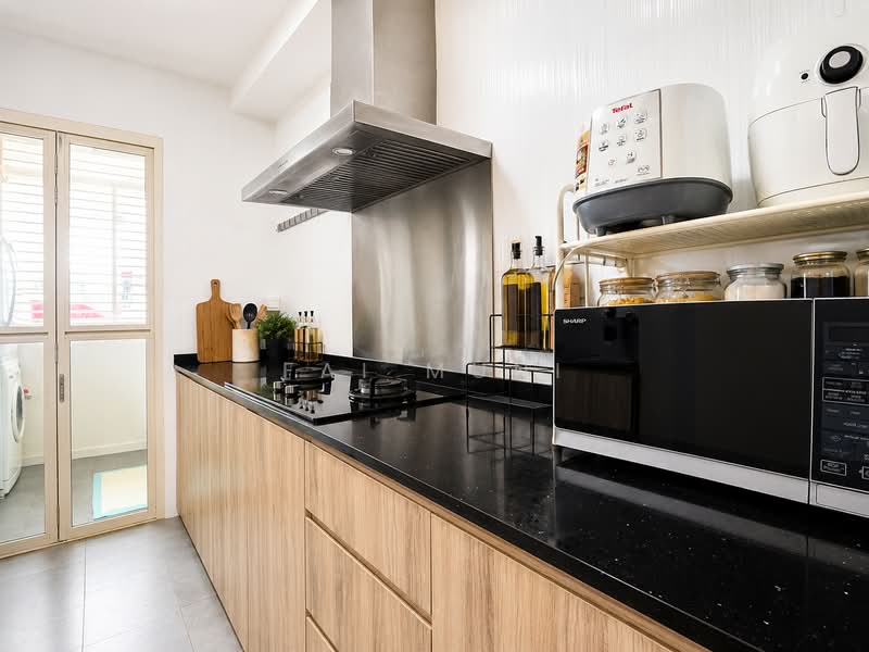 296C Bukit Batok Street 22, 296C Bukit Batok Street 22, 3 Bedrooms, 990 sqft, HDB Flat For Sale, by Fai Muni, 500195896 - Kitchen - PropertyGuru.com.sg
