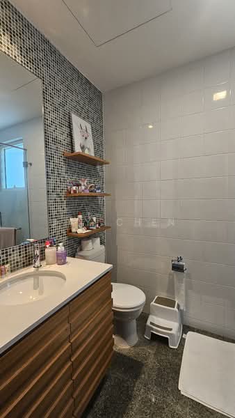 High-End Residential Enclave Landed, , 5 Bedrooms, 4,337 sqft, Cluster House For Sale, by Jay Chen, 500195900 - Bathroom - PropertyGuru.com.sg