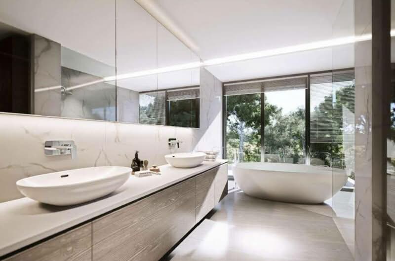 Melrose Drive, Call 9228 3805 Now for Melrose Drive Developer Discount!, 5 Bedrooms, 9,000 sqft, Detached House For Sale, by Lyn Huang (可欣), 500195924 - Bathroom - PropertyGuru.com.sg