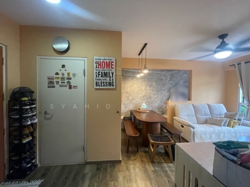 221A Sumang Lane, 221A Sumang Lane, 2 Bedrooms, 731 sqft, HDB Flat For Sale, by Syahid Masnor, 500195933 - Living Room - PropertyGuru.com.sg
