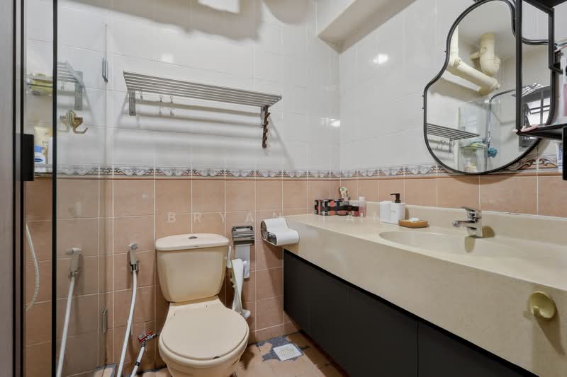 651 Senja Link, 651 Senja Link, 3 Bedrooms, 980 sqft, HDB Flat For Sale, by Bryan Tan, 500195961 - Bathroom - PropertyGuru.com.sg