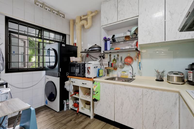 651 Senja Link, 651 Senja Link, 3 Bedrooms, 980 sqft, HDB Flat For Sale, by Bryan Tan, 500195961 - Kitchen - PropertyGuru.com.sg