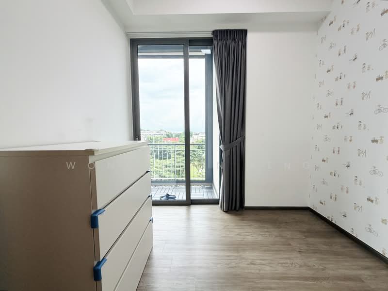 Forest Woods, , 2 Bedrooms, 721 sqft, Condominium For Sale, by Wong Boon Keng, 500195968 - Balcony - PropertyGuru.com.sg