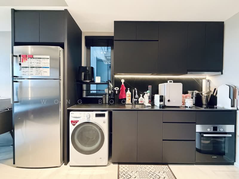Forest Woods, , 2 Bedrooms, 721 sqft, Condominium For Sale, by Wong Boon Keng, 500195968 - Kitchen - PropertyGuru.com.sg