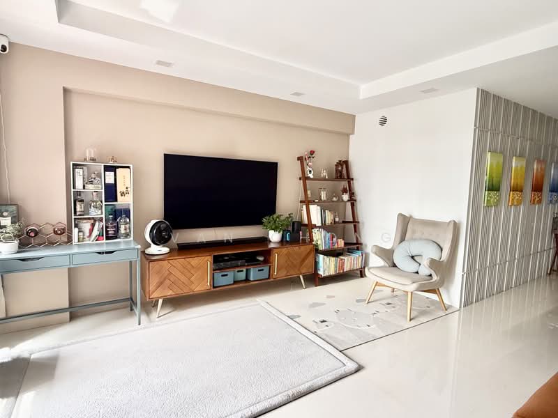 75C Redhill Road, 75C Redhill Road, 3 Bedrooms, 1,076 sqft, HDB Flat For Sale, by Ivan Chong, 500195978 - Living Room - PropertyGuru.com.sg
