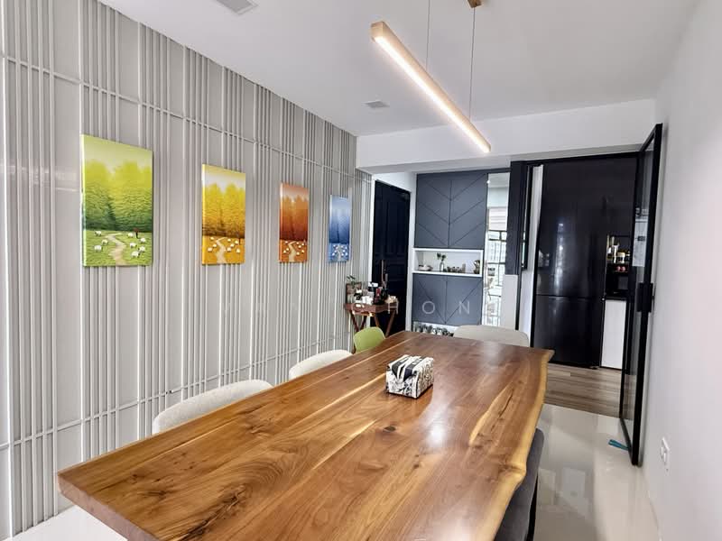 75C Redhill Road, 75C Redhill Road, 3 Bedrooms, 1,076 sqft, HDB Flat For Sale, by Ivan Chong, 500195978 - Dining Room - PropertyGuru.com.sg