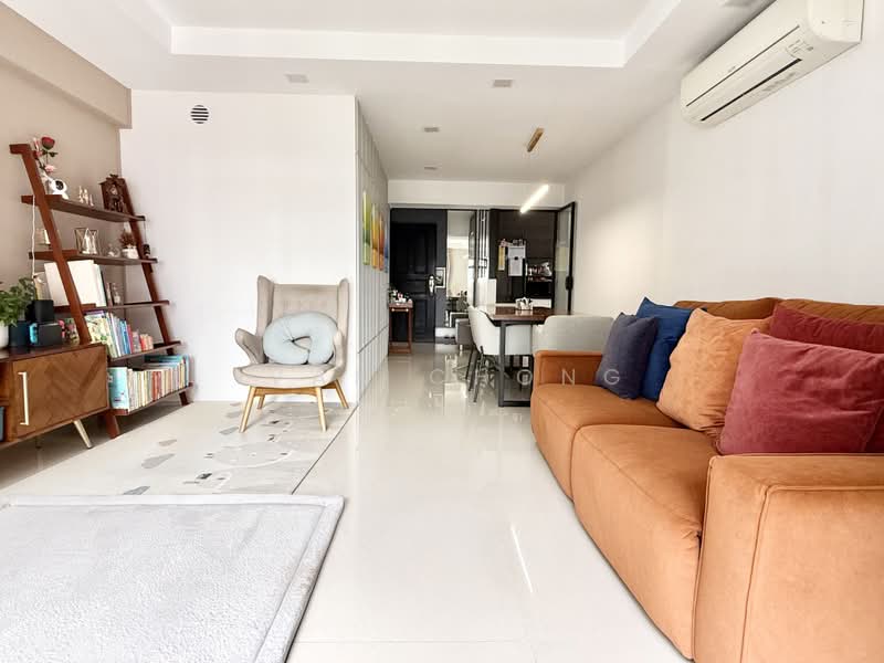 75C Redhill Road, 75C Redhill Road, 3 Bedrooms, 1,076 sqft, HDB Flat For Sale, by Ivan Chong, 500195978 - Living Room - PropertyGuru.com.sg