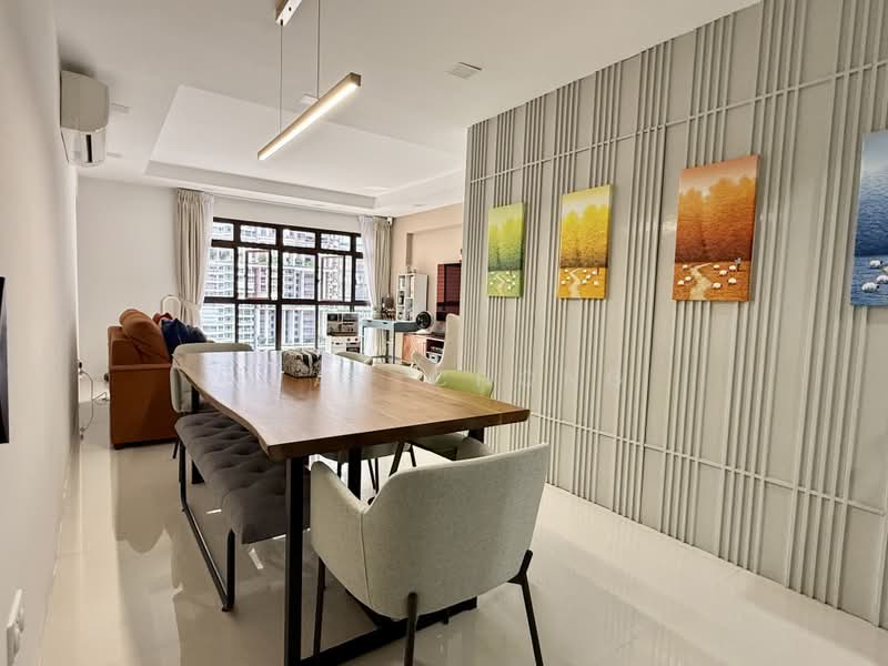 75C Redhill Road, 75C Redhill Road, 3 Bedrooms, 1,076 sqft, HDB Flat For Sale, by Ivan Chong, 500195978 - Living Room - PropertyGuru.com.sg