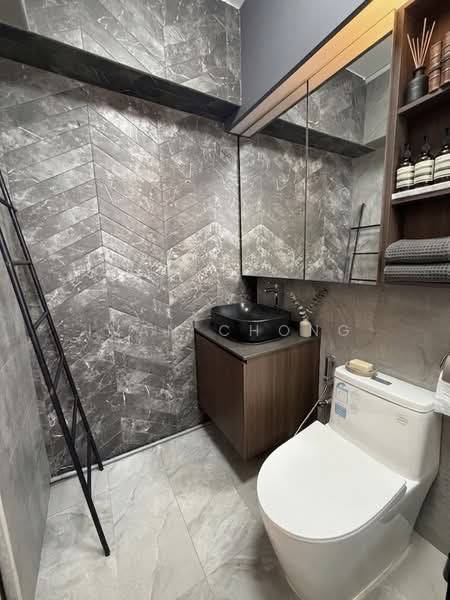 75C Redhill Road, 75C Redhill Road, 3 Bedrooms, 1,076 sqft, HDB Flat For Sale, by Ivan Chong, 500195978 - Master Bathroom - PropertyGuru.com.sg