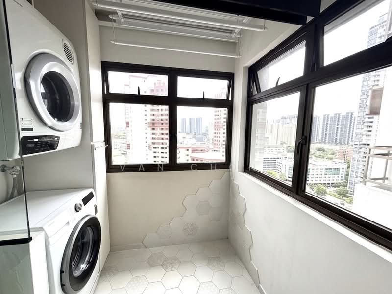 75C Redhill Road, 75C Redhill Road, 3 Bedrooms, 1,076 sqft, HDB Flat For Sale, by Ivan Chong, 500195978 - Laundry yard - PropertyGuru.com.sg
