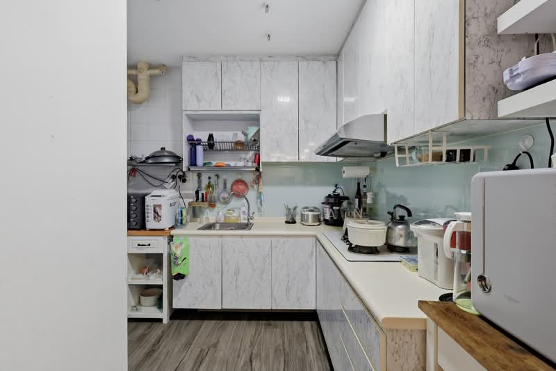 651 Senja Link, 651 Senja Link, 3 Bedrooms, 980 sqft, HDB Flat For Sale, by Dash Tan, 500195979 - Kitchen - PropertyGuru.com.sg