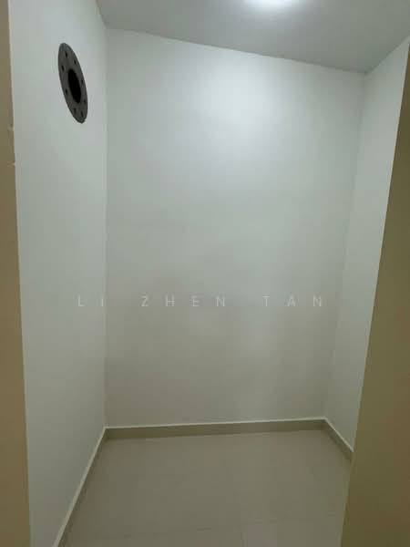 Seastrand, 1 Pasir Ris Link, 1 Bedroom, 581 sqft, Condominium For Rent, by Li Zhen Tan, 500195980 - Interior - PropertyGuru.com.sg