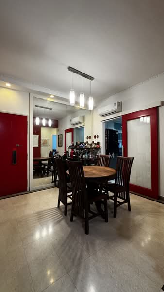 Tanjong Ria Condominium, 121 Tanjong Rhu Road, 2 Bedrooms, 808 sqft, Condominium For Sale, by Jae Lim, 500195989 - Dining Room - PropertyGuru.com.sg