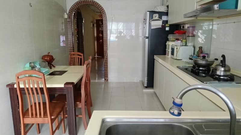 330 Clementi Avenue 2, 330 Clementi Avenue 2, Room Rental, 160 sqft, HDB Flat For Rent, by Liz Lee, 500195996 - Kitchen - PropertyGuru.com.sg