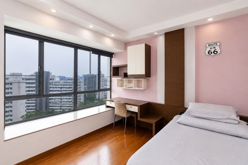 Lakeholmz, 82 Corporation Road, 3 Bedrooms, 1,313 sqft, Condominium For Rent, by Ivy Yeo, 500195997 - Bedroom - PropertyGuru.com.sg