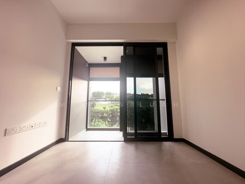 Bukit 828, 828 Upper Bukit Timah Road, 2 Bedrooms, 624 sqft, Condominium For Sale, by Marcus Luah, 500196019 - Balcony - PropertyGuru.com.sg