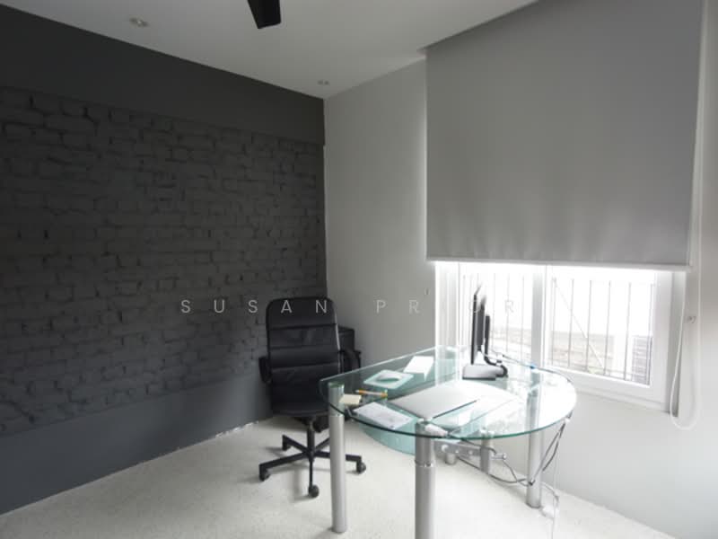 Greenwood Avenue, Greenwood Avenue, 2 Bedrooms, 1,152 sqft, Walk-up Apartment For Sale, by Susan Prior, 500196024 - Study - PropertyGuru.com.sg