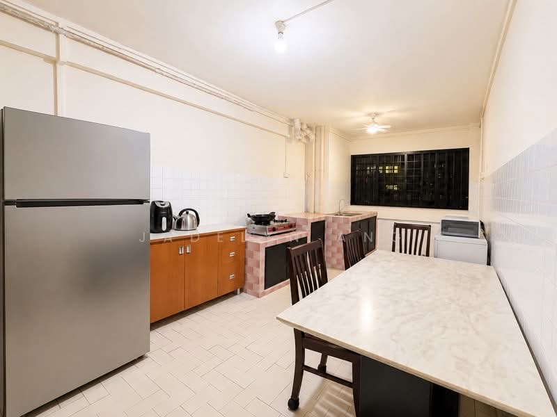 222 Yishun Street 21, 222 Yishun Street 21, 2 Bedrooms, 721 sqft, HDB Flat For Sale, by Jadelyn Ang, 500196034 - PropertyGuru.com.sg