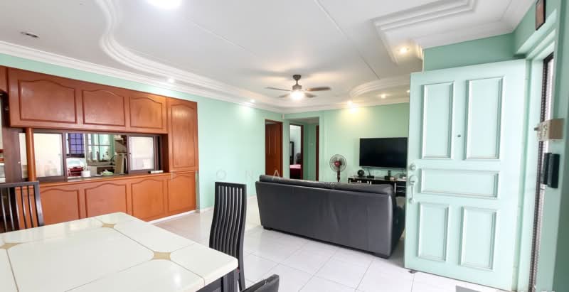 731 Woodlands Circle, 731 Woodlands Circle, 3 Bedrooms, 1,109 sqft, HDB Flat For Sale, by Fiona Yap, 500196035 - Living Room - PropertyGuru.com.sg