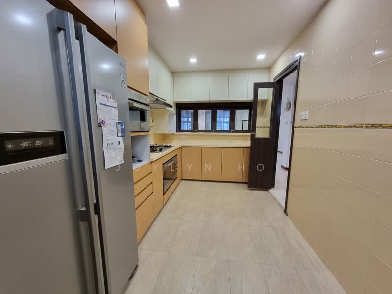 Elias Terrace, Elias Terrace, 6 Bedrooms, 2,350 sqft, Terraced House For Sale, by Joylyn Ho, 500196037 - Kitchen - PropertyGuru.com.sg