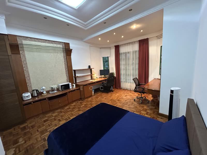 Gold Coast Condo, 360 Pasir Panjang Road, Room Rental, 300 sqft, Condominium For Rent, by Rebecca Lee, 500196038 - Bedroom - PropertyGuru.com.sg