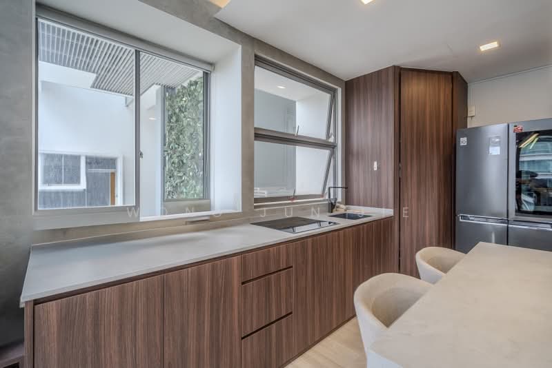 Miro, 1 Lincoln Road, 2 Bedrooms, 1,249 sqft, Condominium For Sale, by Wong Jun Jie, 500196039 - Kitchen - PropertyGuru.com.sg