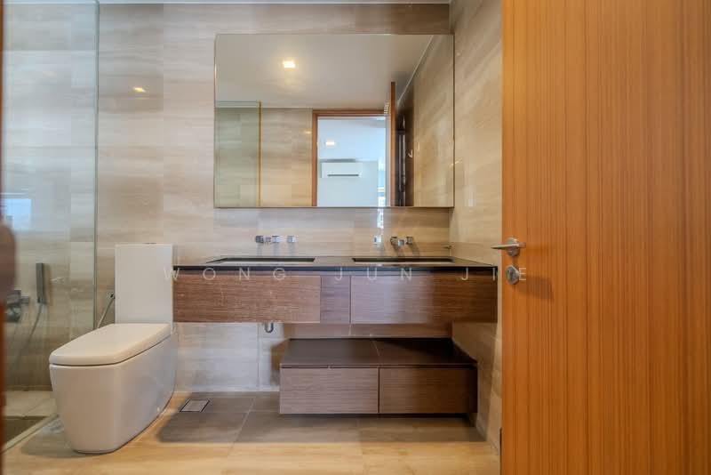 Miro, 1 Lincoln Road, 2 Bedrooms, 1,249 sqft, Condominium For Sale, by Wong Jun Jie, 500196039 - Bathroom - PropertyGuru.com.sg