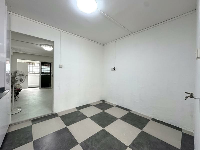 823 Jurong West Street 81, 823 Jurong West Street 81, 4 Bedrooms, 1,302 sqft, HDB Flat For Sale, by Leonard Soh, 500196042 - Interior - PropertyGuru.com.sg