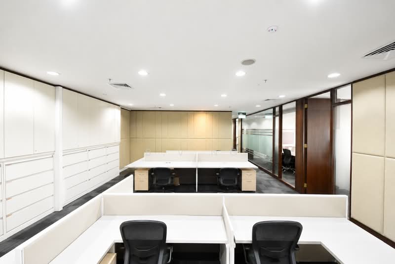 Suntec City Tower, 7 Temasek Boulevard, 2,300 sqft, Office For Rent, by B.V Ng, 500196048 - Work station area - CommercialGuru.com.sg