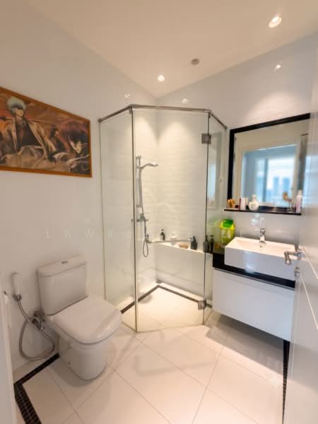 The Quinn, 9 Bartley Road, 3 Bedrooms, 1,055 sqft, Condominium For Rent, by Lawrence Lee, 500196051 - Bathroom - PropertyGuru.com.sg